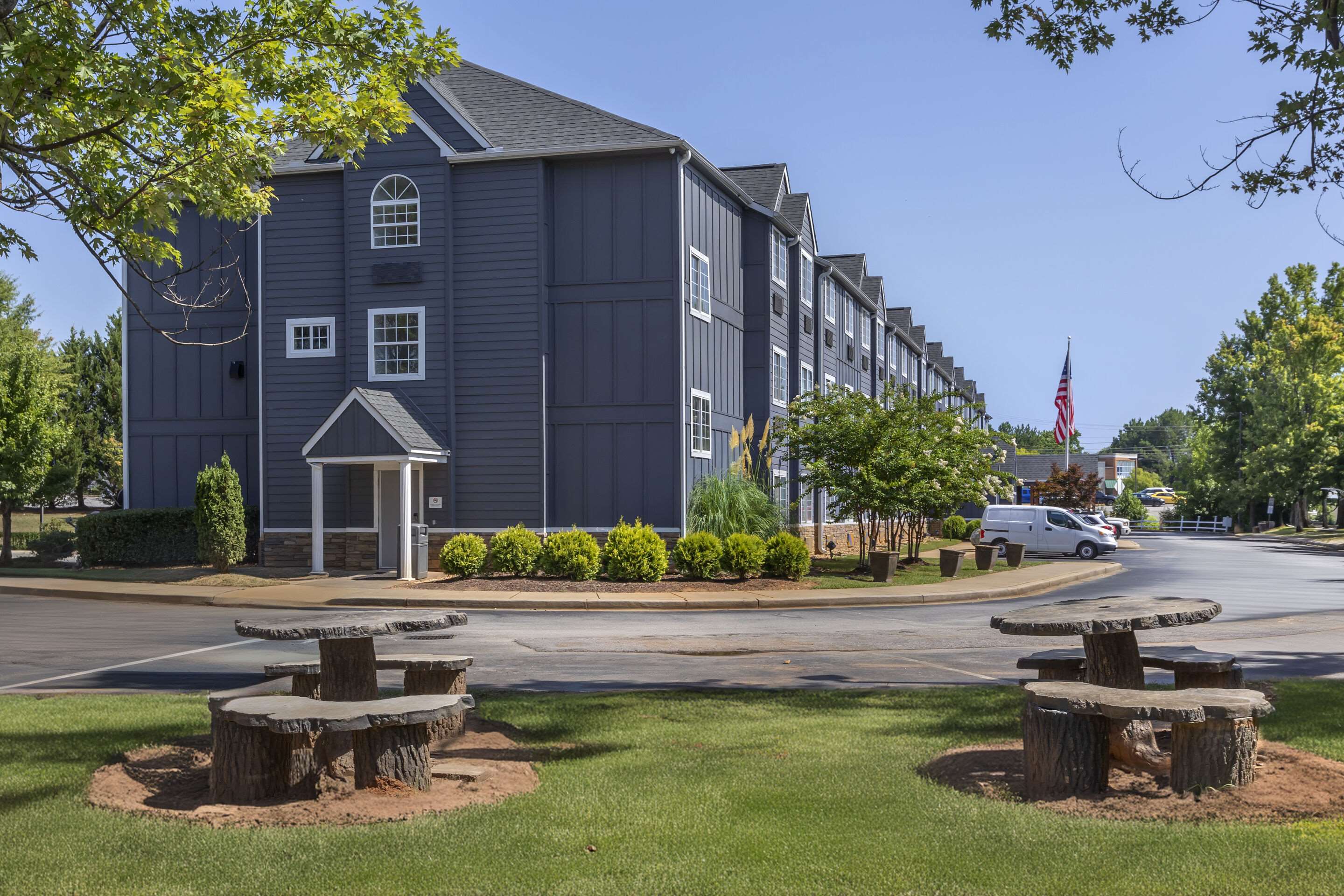 Picnic area | Econo Lodge Inn and Suites Greenville