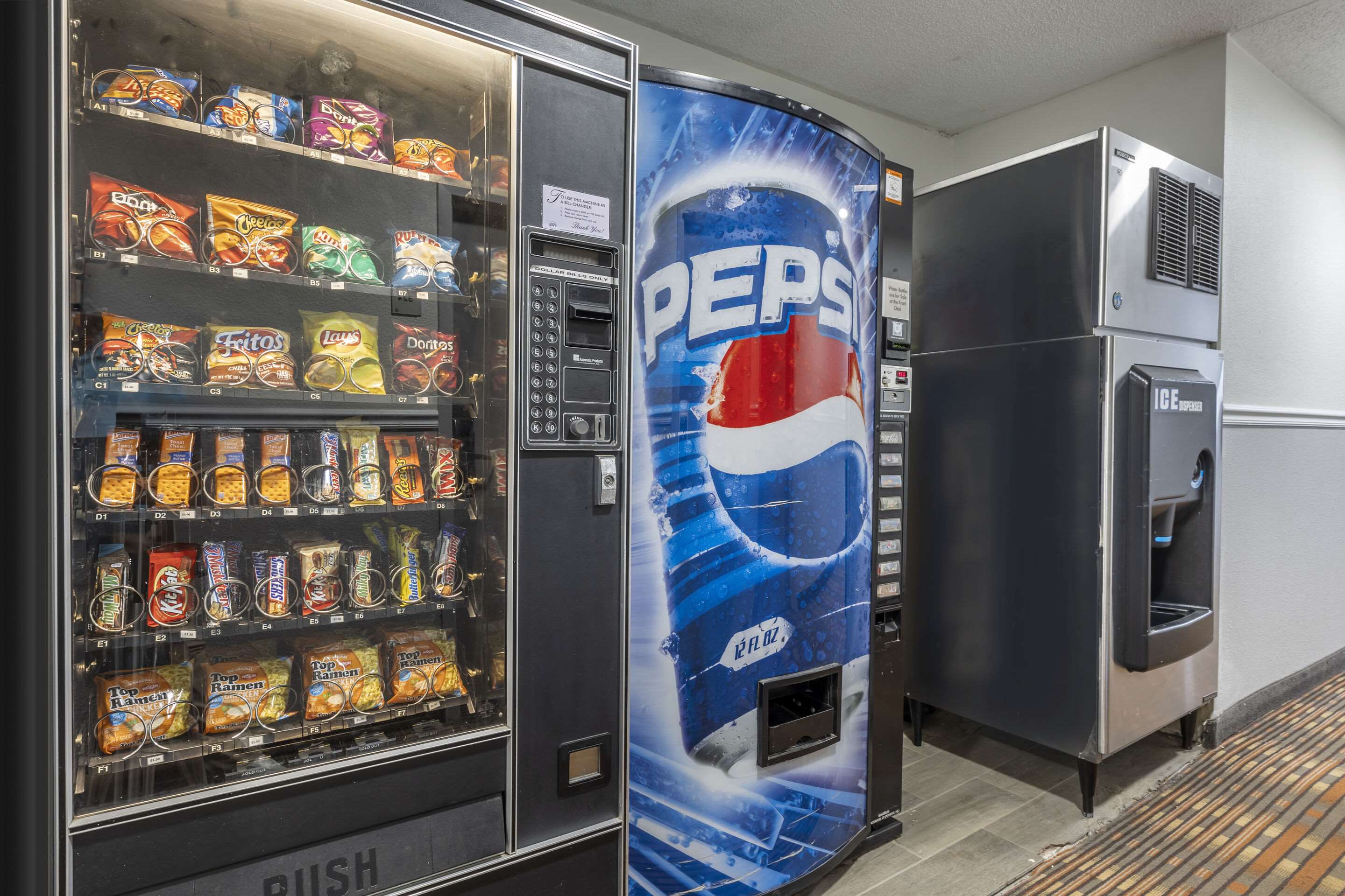 Hotel vending area | Econo Lodge Inn and Suites Greenville