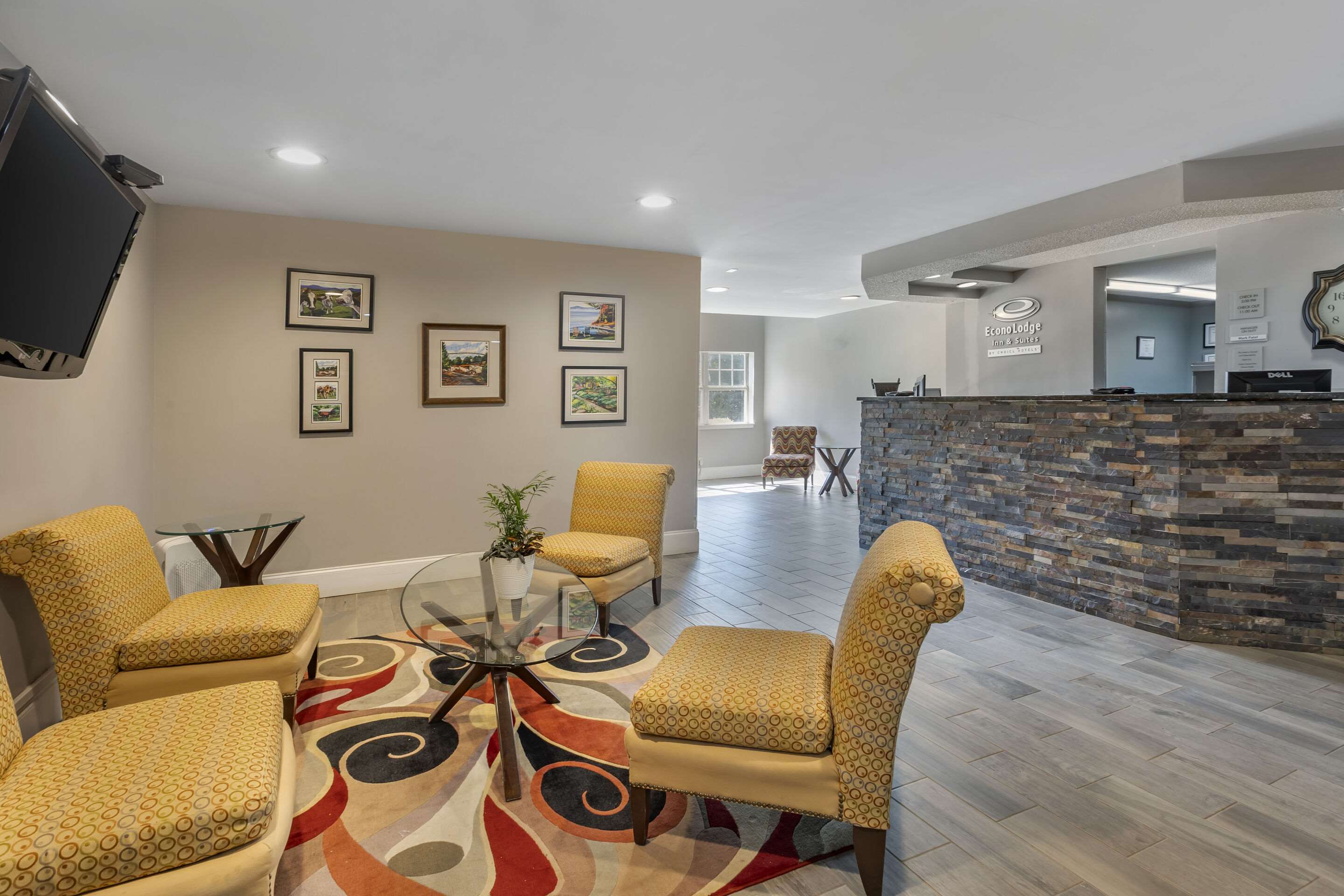 Hotel lobby | Econo Lodge Inn and Suites Greenville