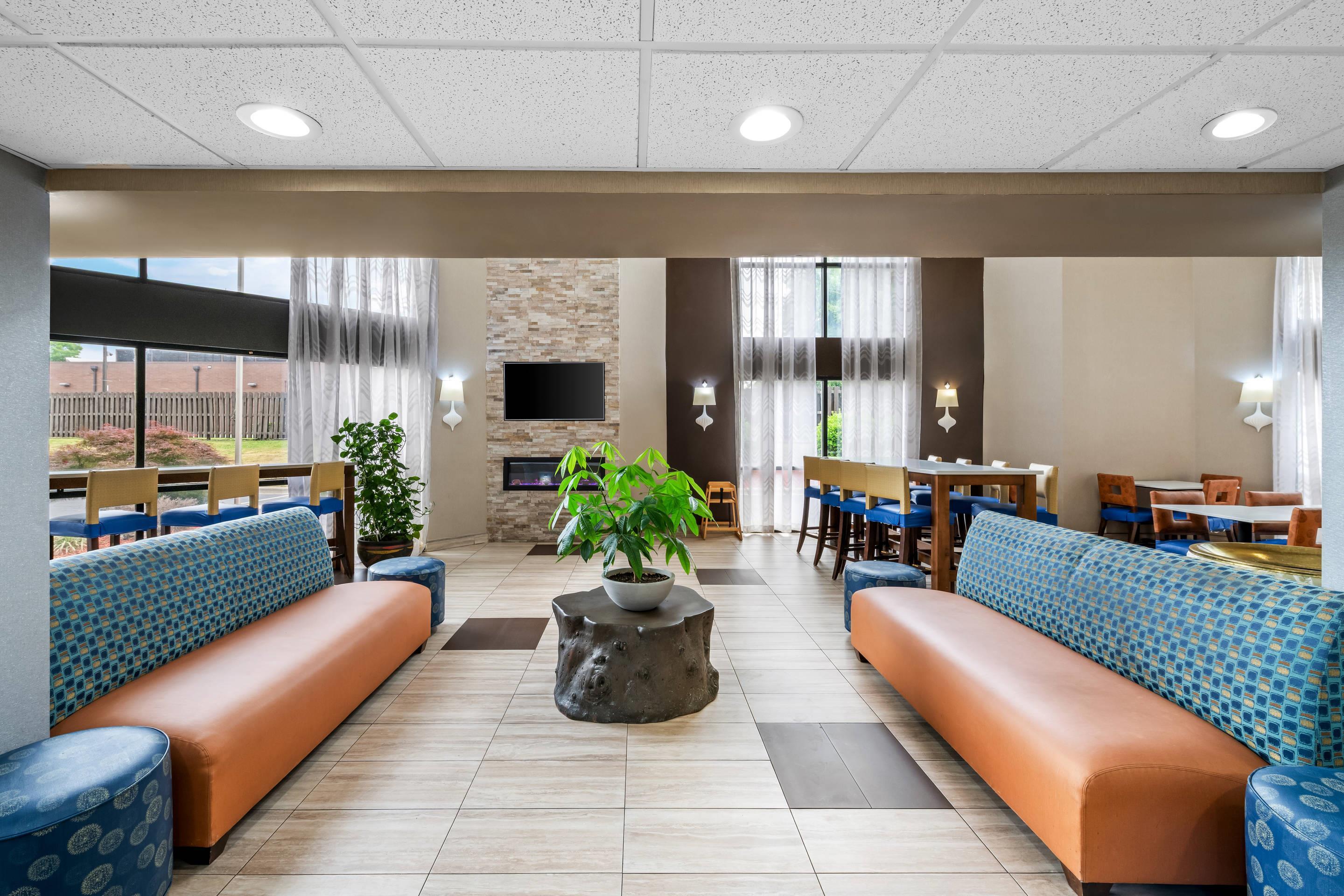 Spacious lobby with sitting area