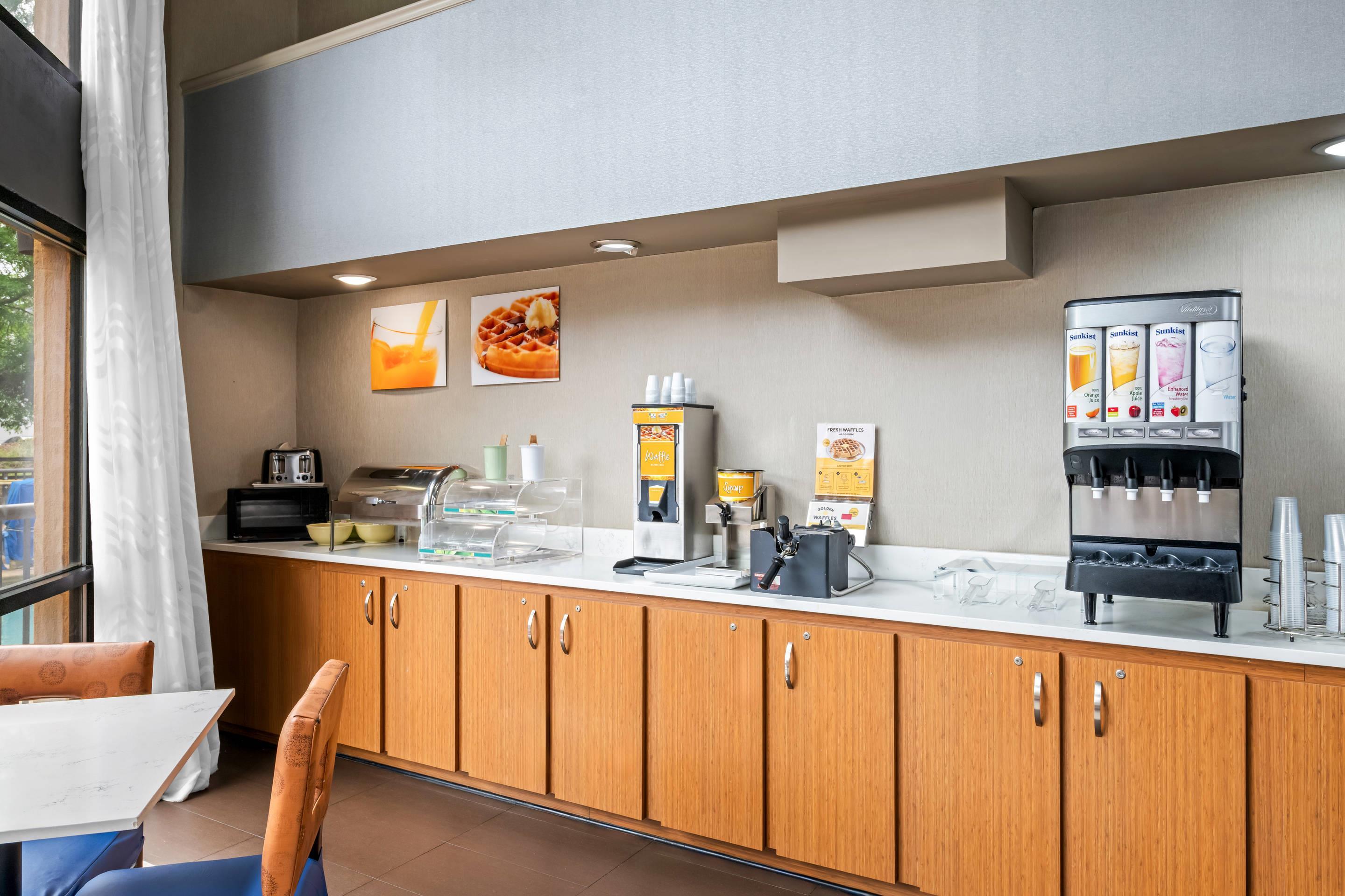 Breakfast area