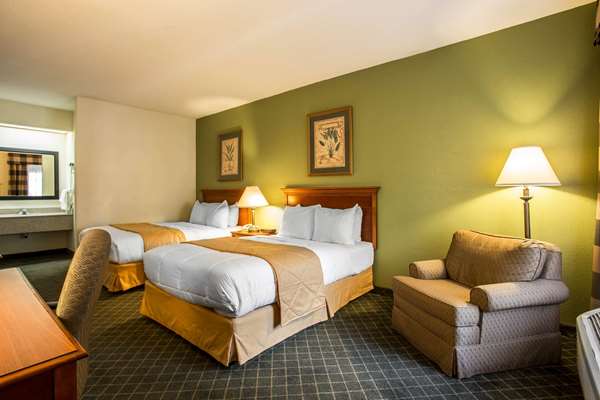  - Clarion Inn & Suites Whiskey Road Aiken