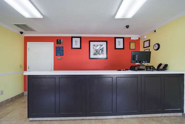  - Econo Lodge Santee - I-95, Exit 98