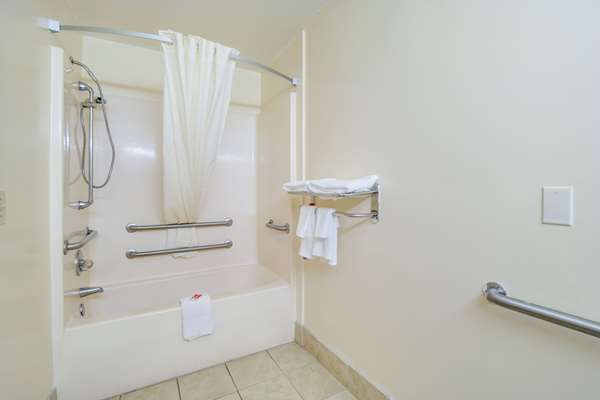  - Econo Lodge Santee - I-95, Exit 98