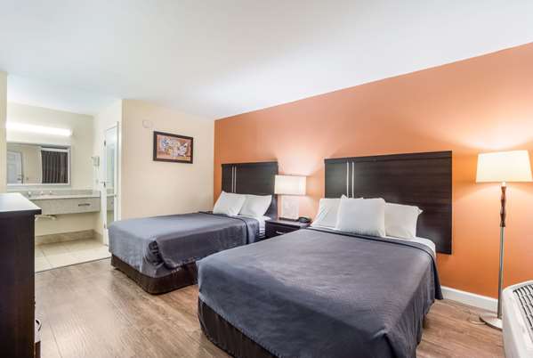  - Econo Lodge Santee - I-95, Exit 98