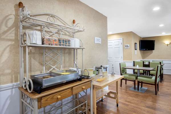 Amenities - Quality Inn Cheraw