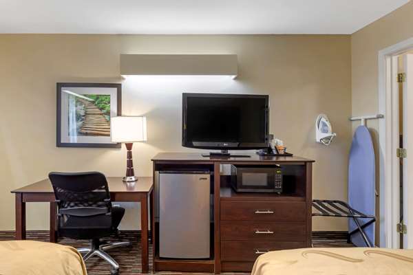  - Quality Inn Seneca