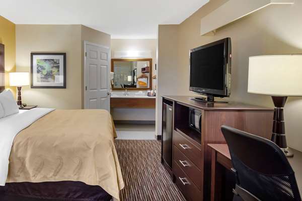  - Quality Inn Seneca