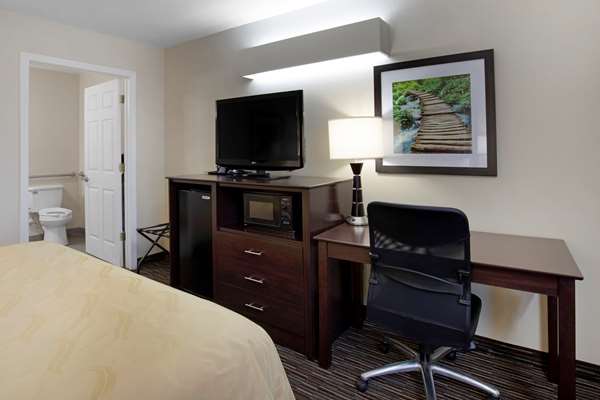  - Quality Inn Seneca