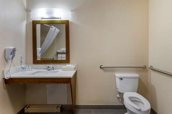  - Quality Inn Seneca