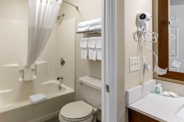  - Quality Inn Seneca