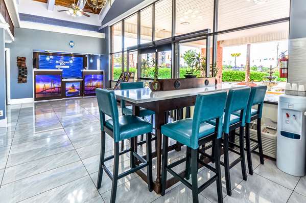 Amenities - Rodeway Inn North Charleston - I-26, Exit 209