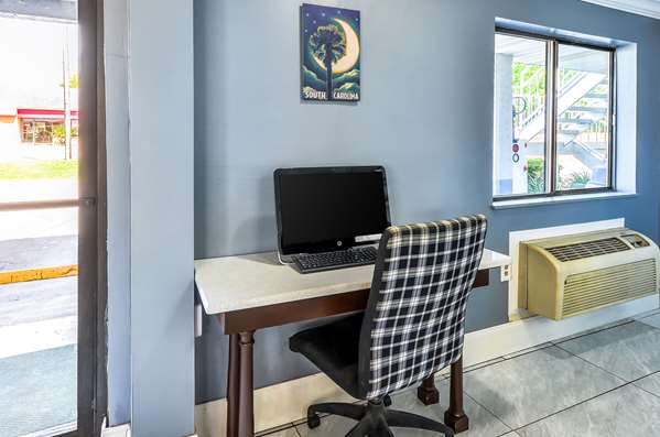 Conference Area - Rodeway Inn North Charleston - I-26, Exit 209