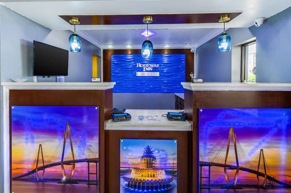  - Rodeway Inn North Charleston - I-26, Exit 209