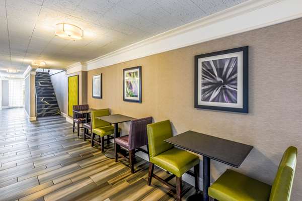  - Quality Inn & Suites North Charleston - I-26, Exit 209