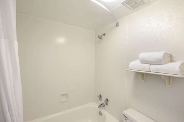  - Quality Inn & Suites North Charleston - I-26, Exit 209