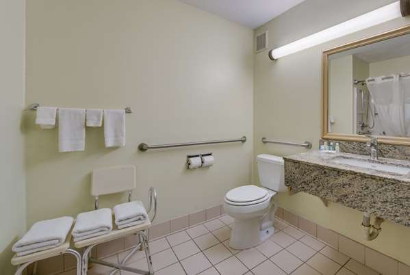  - Quality Inn & Suites South Sioux Falls - I-29, Exit 77