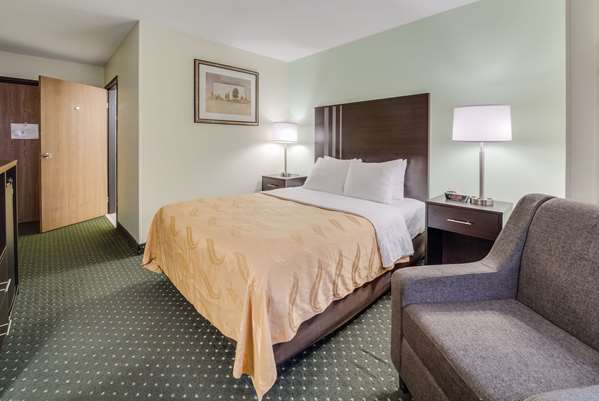  - Quality Inn & Suites South Sioux Falls - I-29, Exit 77