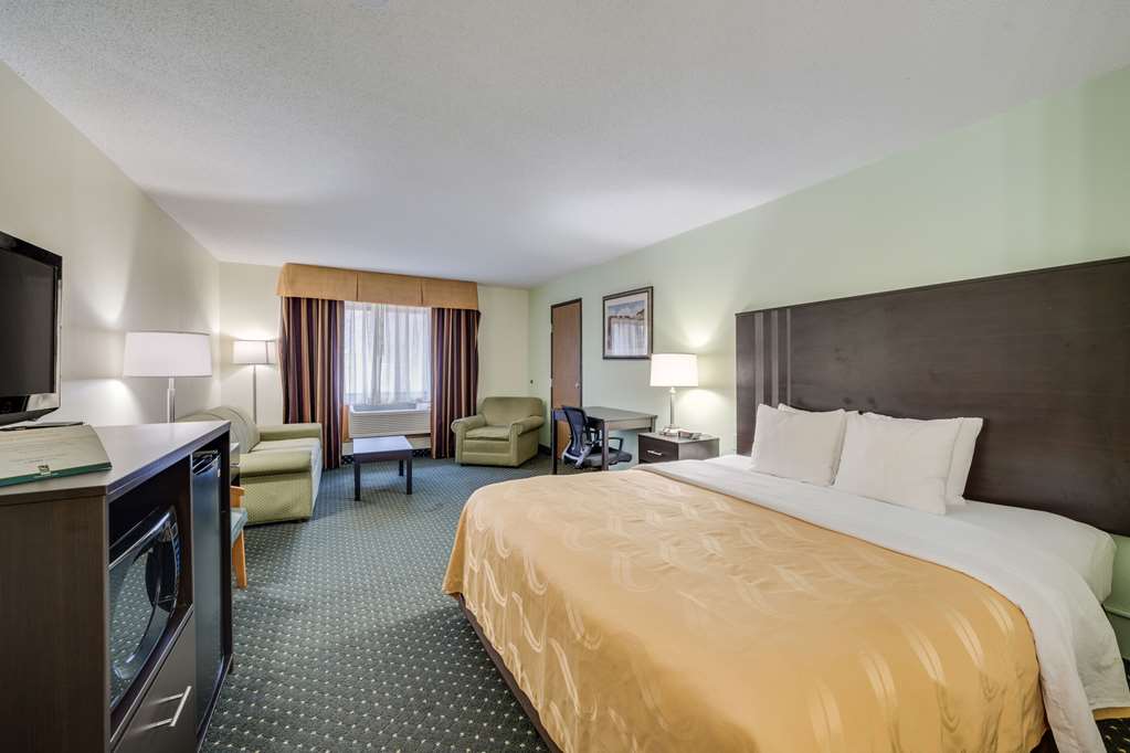 QUALITY INN AND SUITES SOUTH-guestroom-Guest Room,Suite,On-Site.jpg