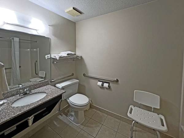  - Quality Inn Mitchell