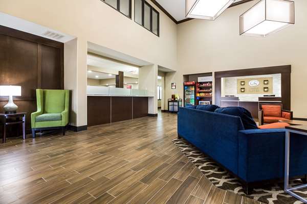  - Comfort Suites Sioux Falls - I-29, Exit 77
