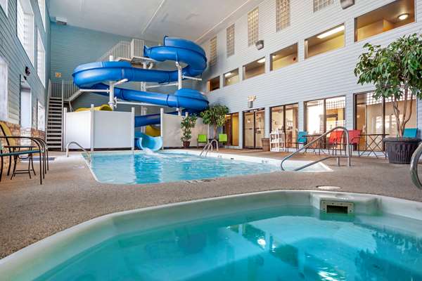 Pool - Econo Lodge Rapid City - I-90, Exit 59