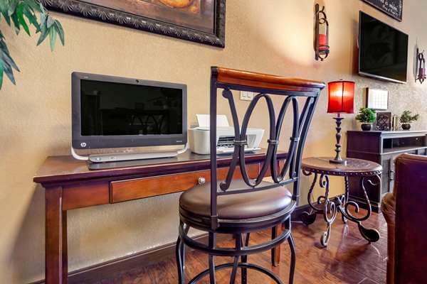 Conference Area - Econo Lodge Rapid City - I-90, Exit 59