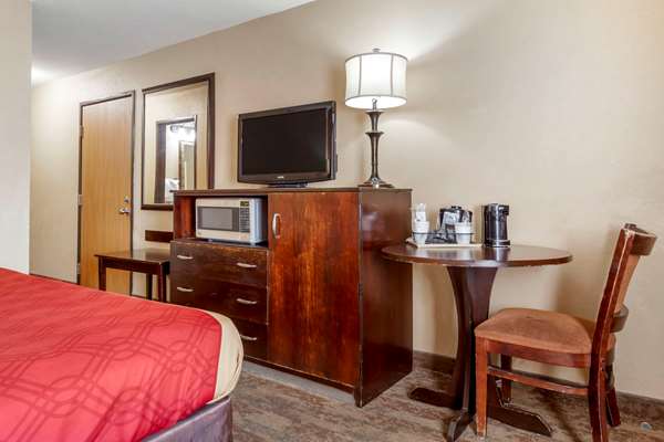 Suite - Econo Lodge Rapid City - I-90, Exit 59