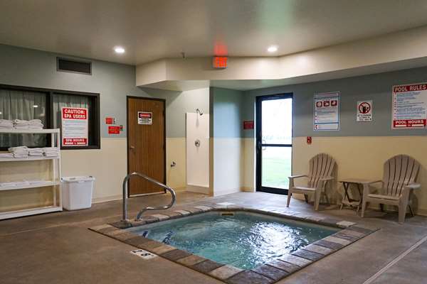 Pool - Quality Inn Watertown