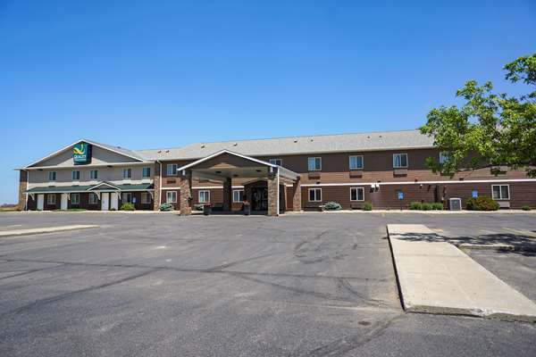 Exterior view - Quality Inn Watertown