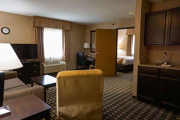 Suite - Quality Inn Watertown