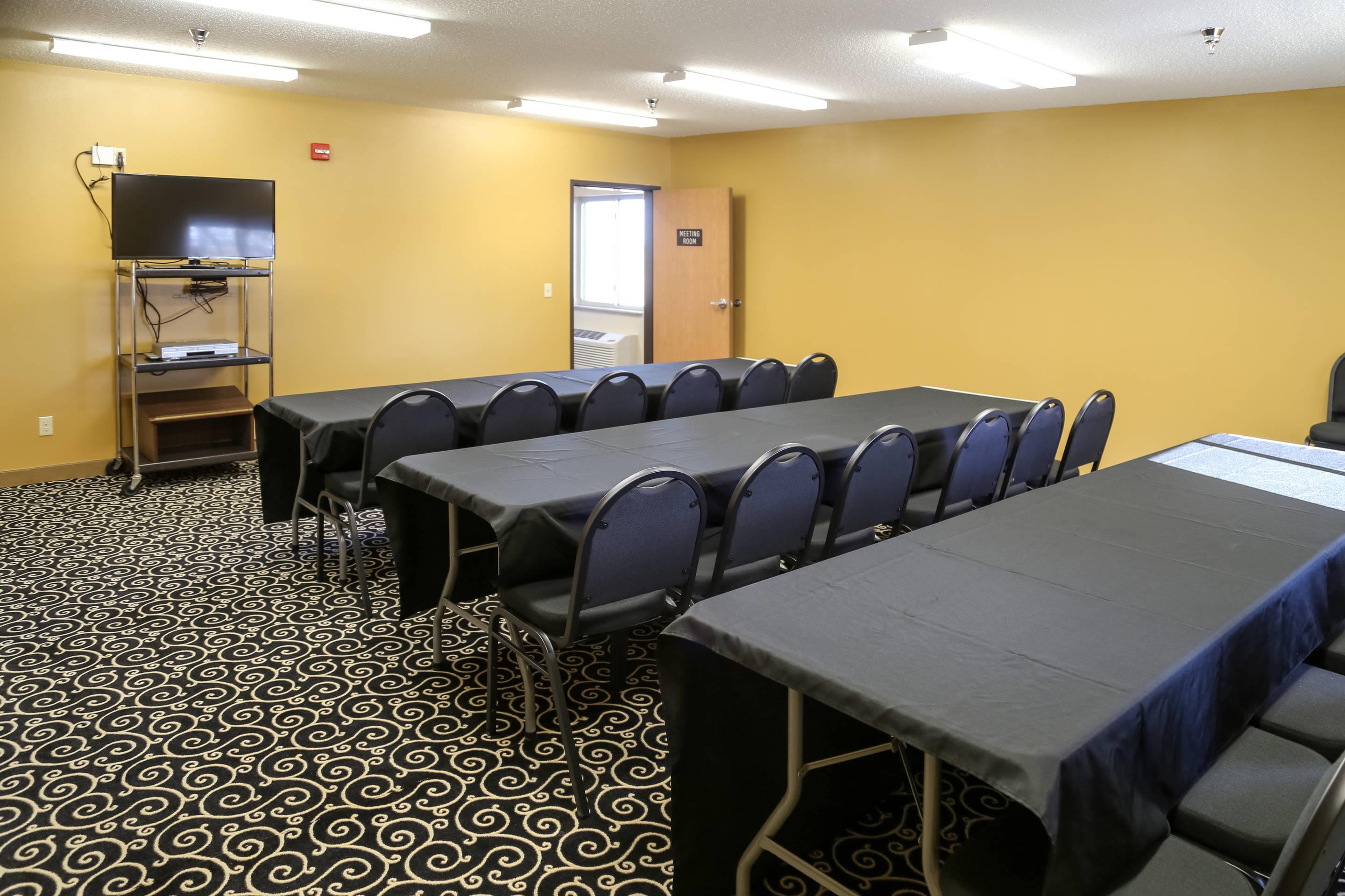 Meeting room | Quality Inn & Suites Watertown
