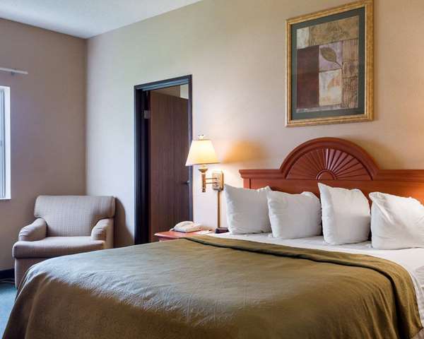 Suite - Quality Inn Brookings - I-29, Exit 132