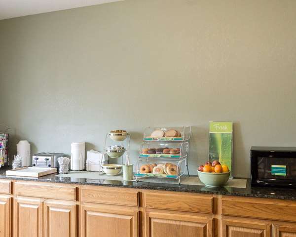 Amenities - Quality Inn Brookings - I-29, Exit 132