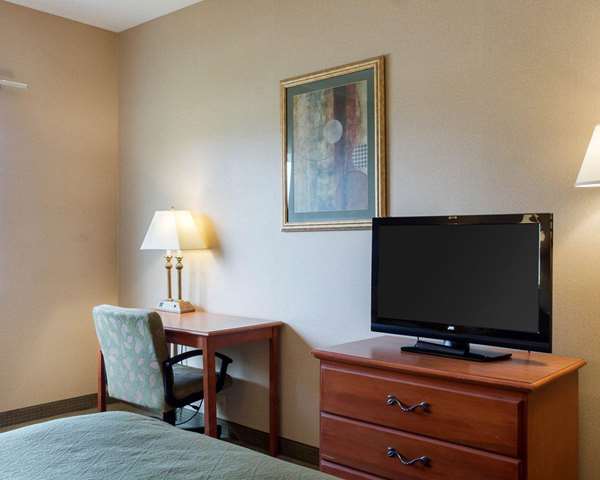  - Quality Inn Brookings - I-29, Exit 132
