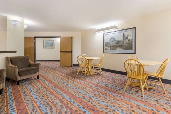  - Sleep Inn Sioux Falls - I-29, Exit 81