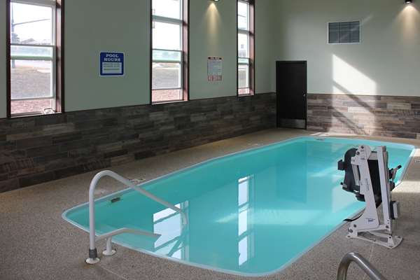 Pool - Quality Inn Spearfish - I-90, Exit 14