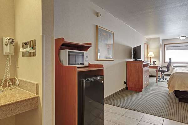 Suite - Quality Inn Pierre