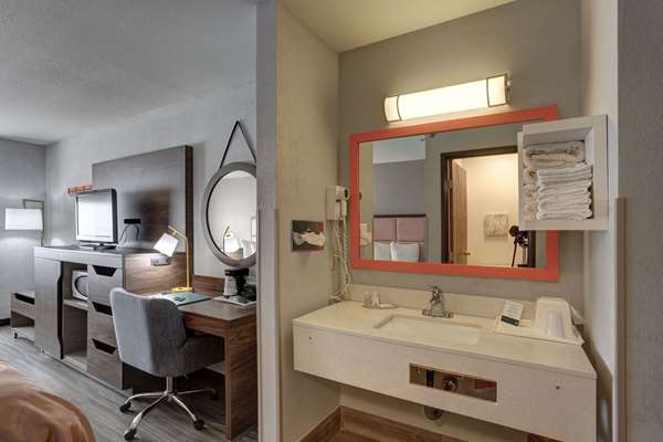  - Quality Inn Pierre