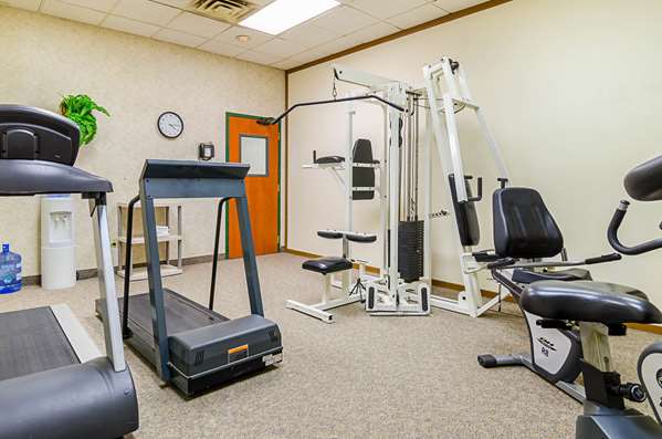 Fitness/ Exercise Room - Quality Inn Rosebud Casino Mission