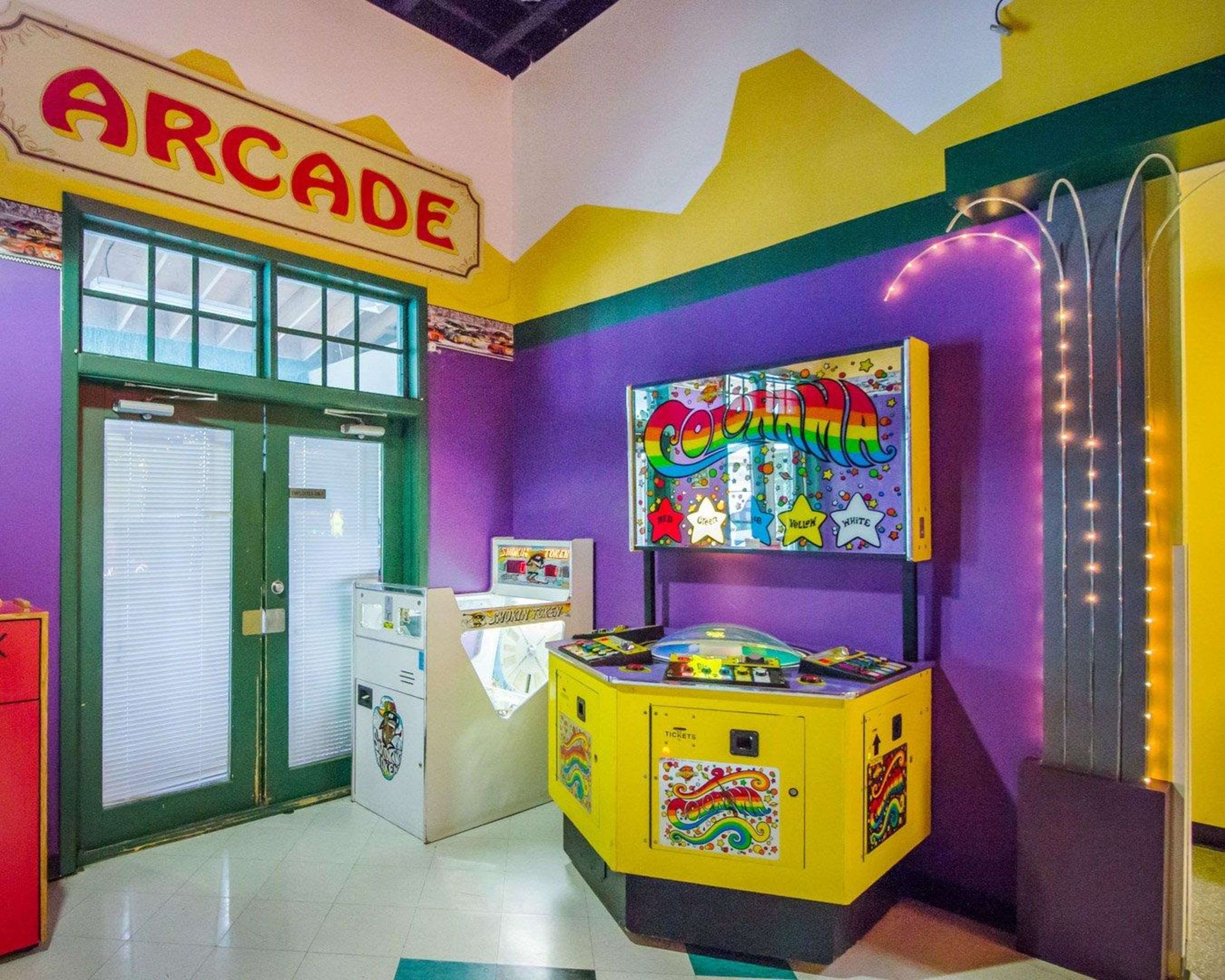 Hotel arcade games