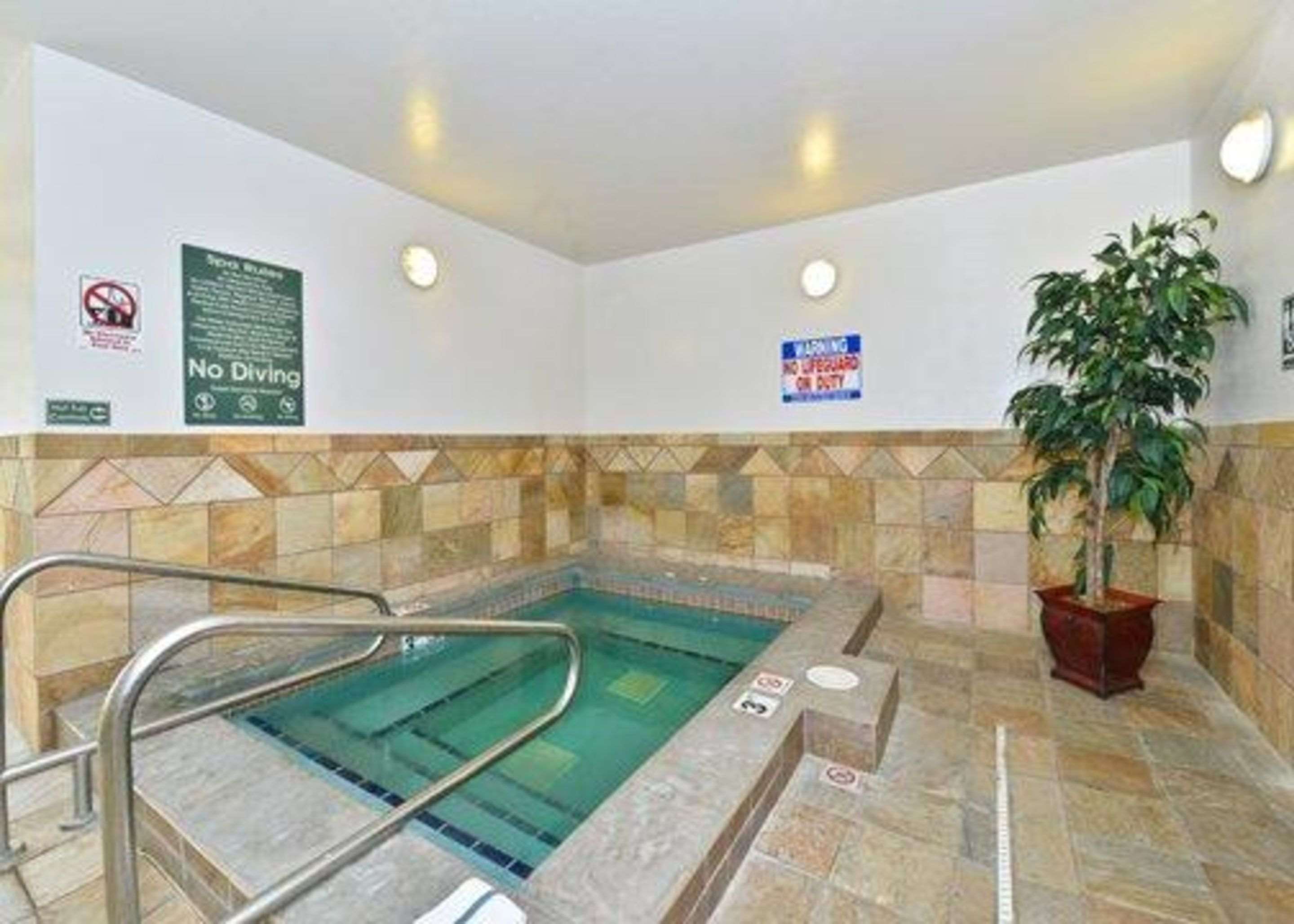 Indoor hot tub