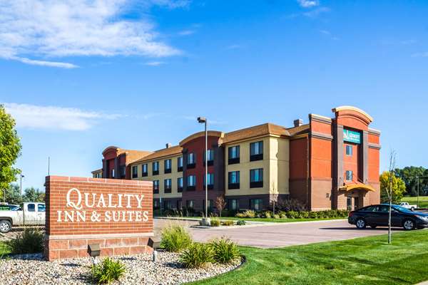 Exterior view - Quality Inn & Suites Sioux Falls - I-29, Exit 83, I-90, Exit 396