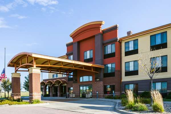 Exterior view - Quality Inn & Suites Sioux Falls - I-29, Exit 83, I-90, Exit 396