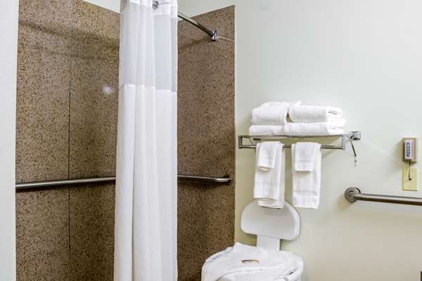  - Quality Inn & Suites Sioux Falls - I-29, Exit 83, I-90, Exit 396