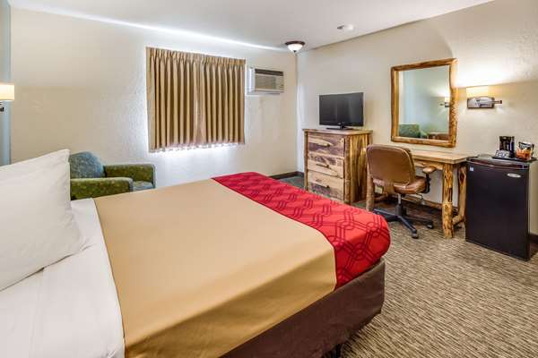  - Econo Lodge Custer