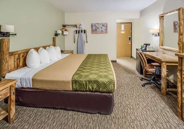  - Econo Lodge Custer