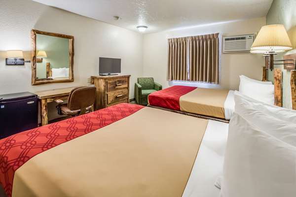  - Econo Lodge Custer