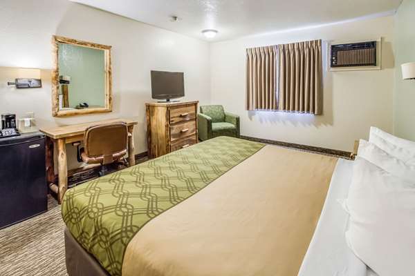  - Econo Lodge Custer