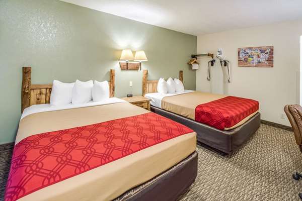  - Econo Lodge Custer
